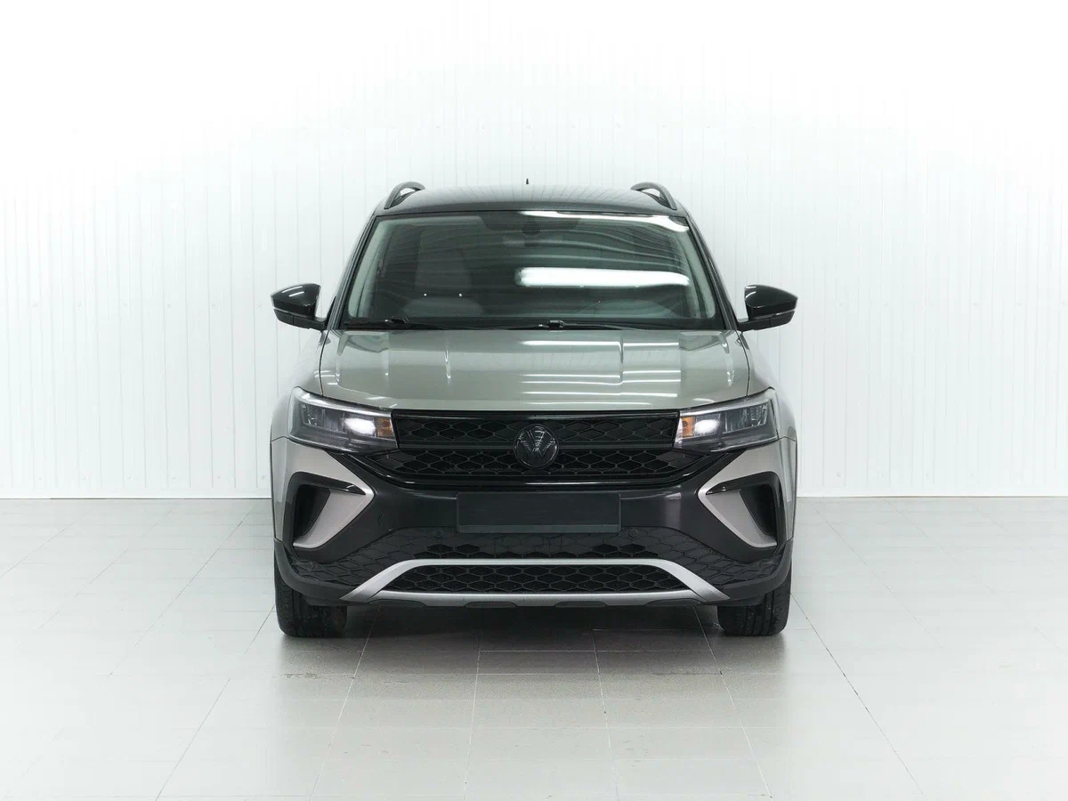 Купить Volkswagen Taos в Екатеринбурге