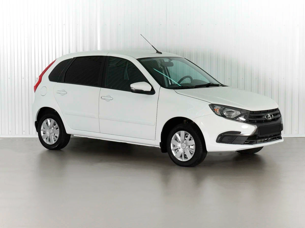 Купить Lada Granta Хэтчбек в Екатеринбурге