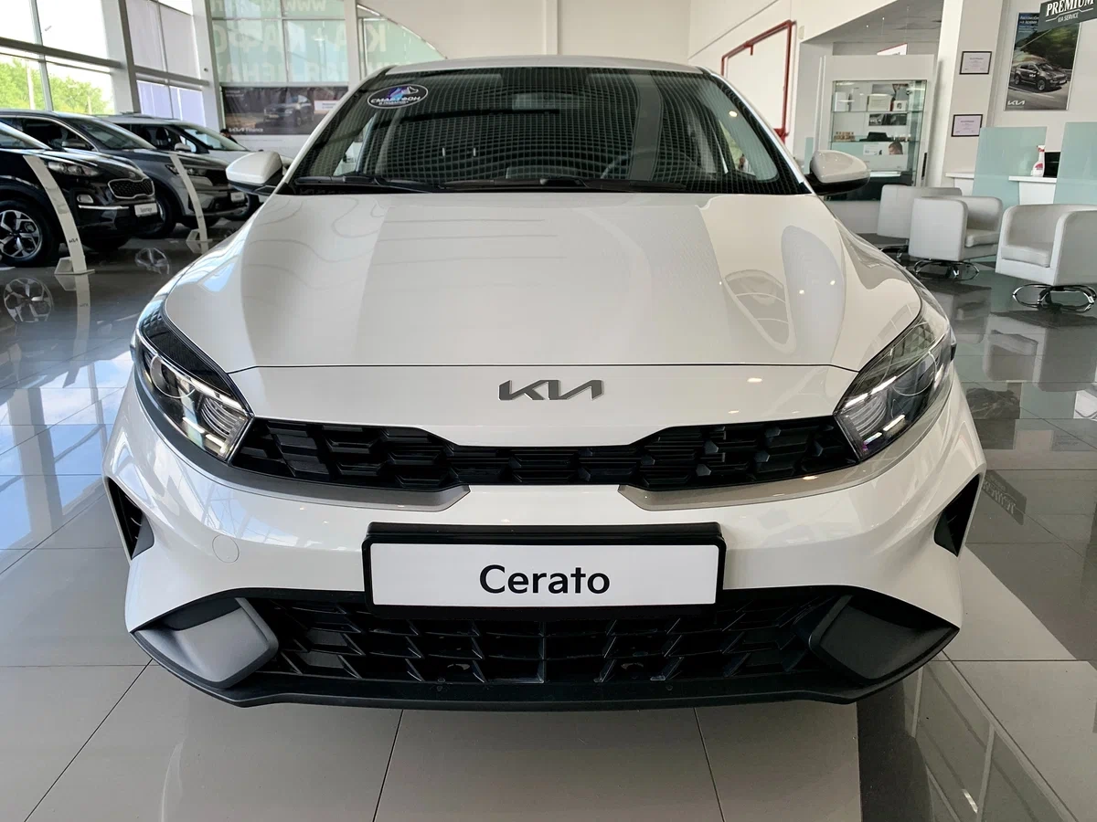 Купить KIA Cerato в Екатеринбурге