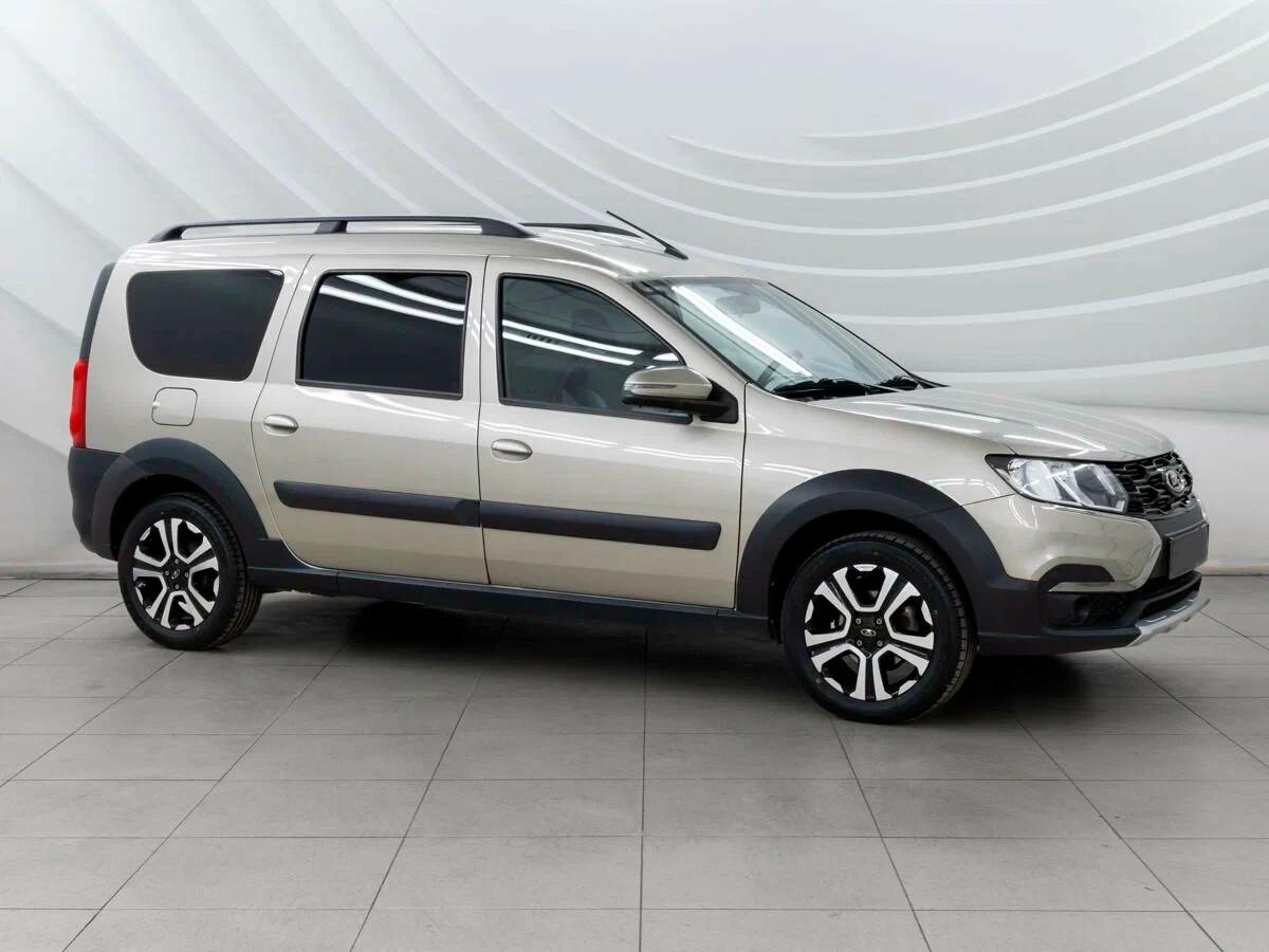 Купить Lada Largus Cross в Екатеринбурге