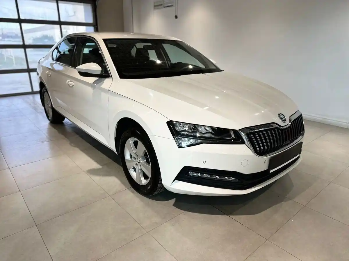 Купить Skoda Superb в Екатеринбурге